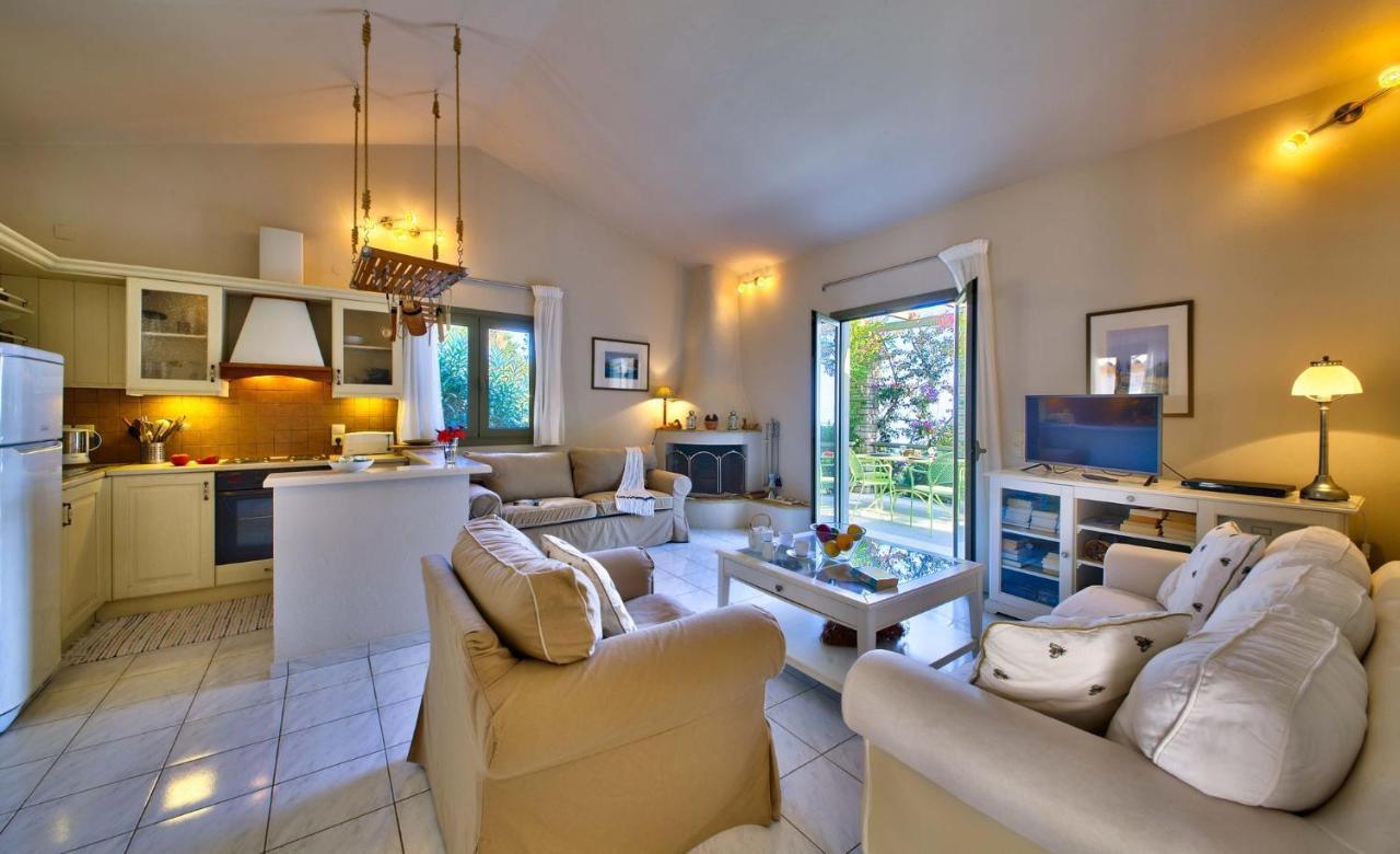 Mill Suites - Loggos Gaios Ngoại thất bức ảnh