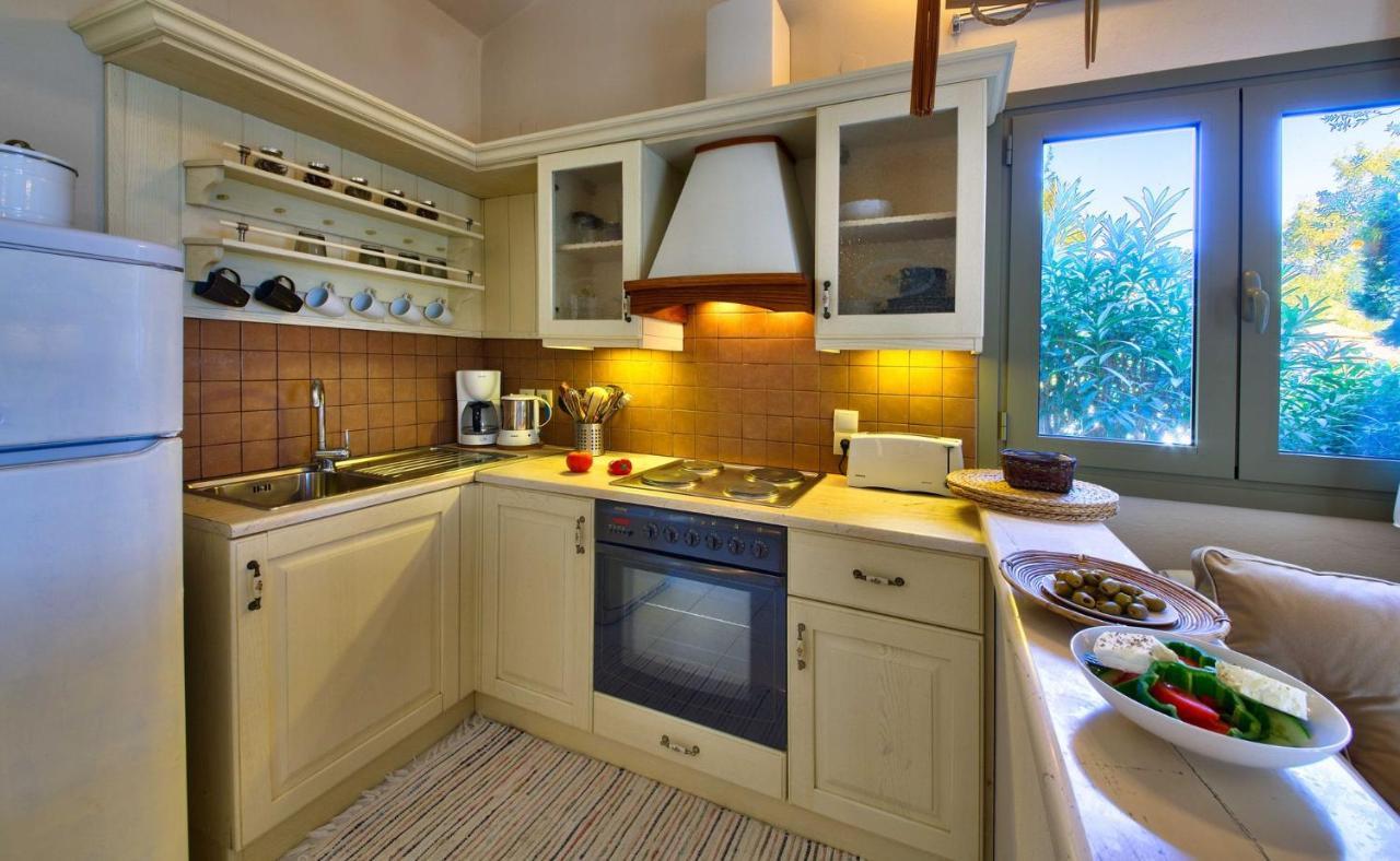 Mill Suites - Loggos Gaios Ngoại thất bức ảnh