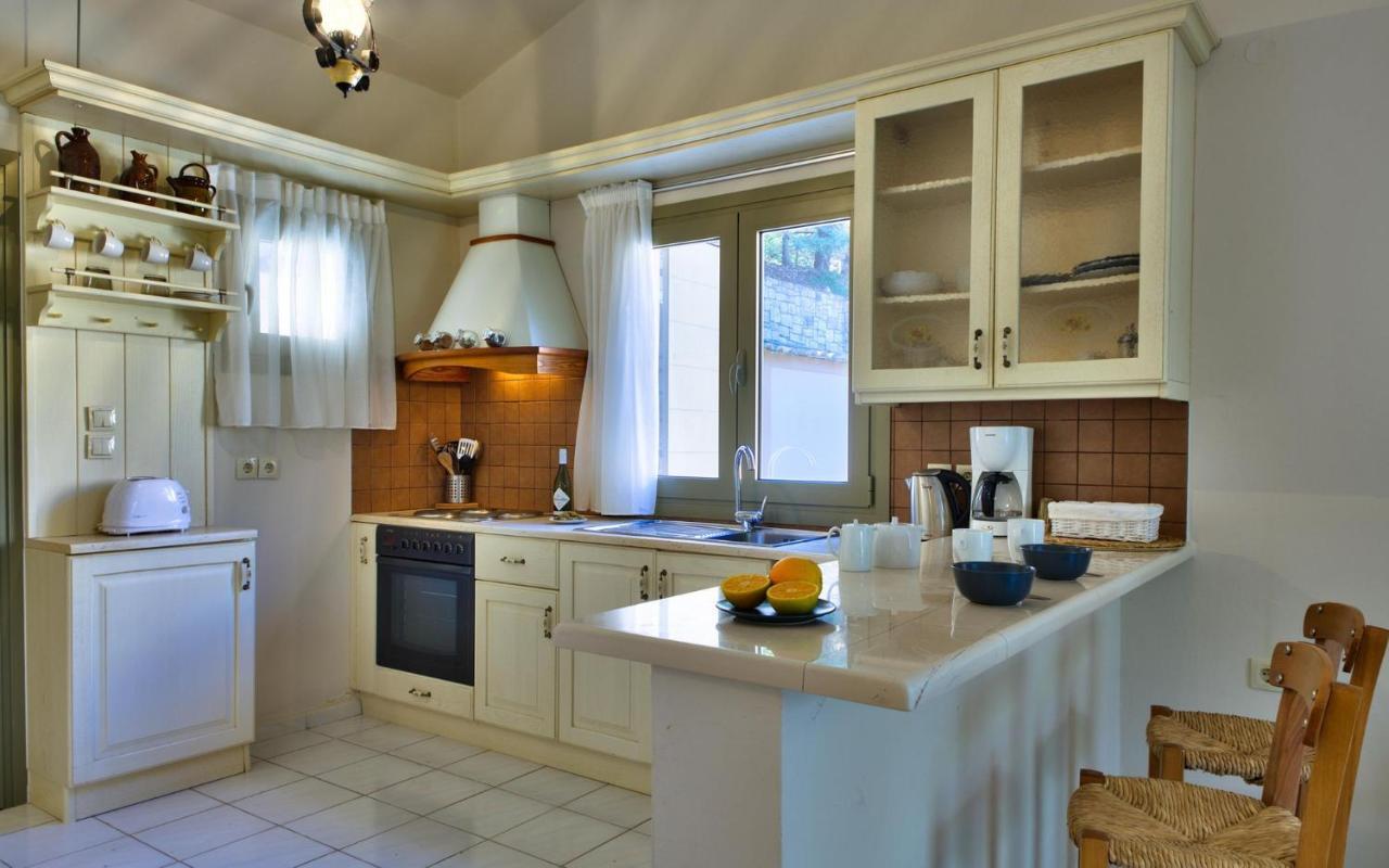 Mill Suites - Loggos Gaios Ngoại thất bức ảnh